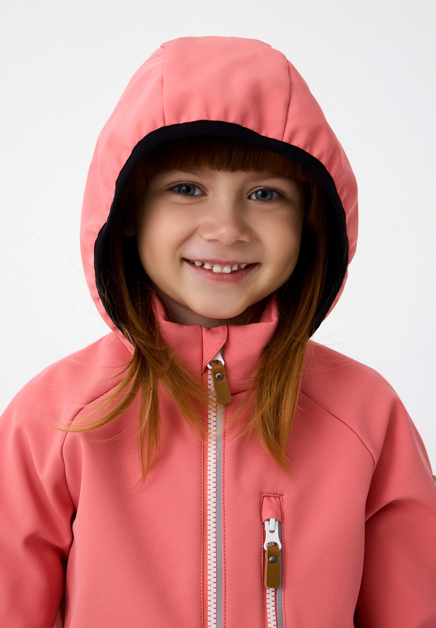 Детская куртка из материала Softshell Lassie Vantti Розовая | фото